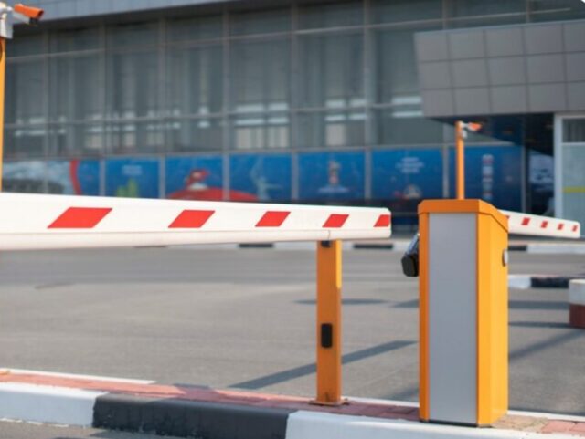 Финны двинулись к границе: активисты подготовились к прорыву рубежа