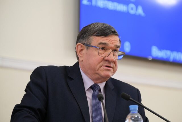 «Заложим в бюджет откаты»: депутат предложил узаконить коррупцию