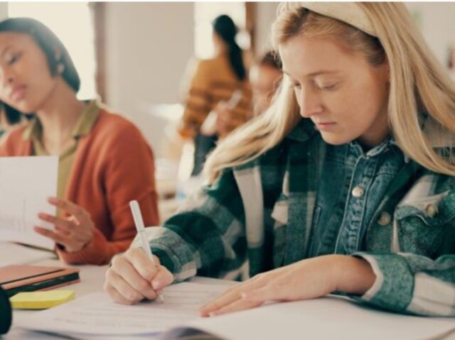 «Покрамсать» вузы: в РФ запланировали жёсткую оптимизацию высшей школы