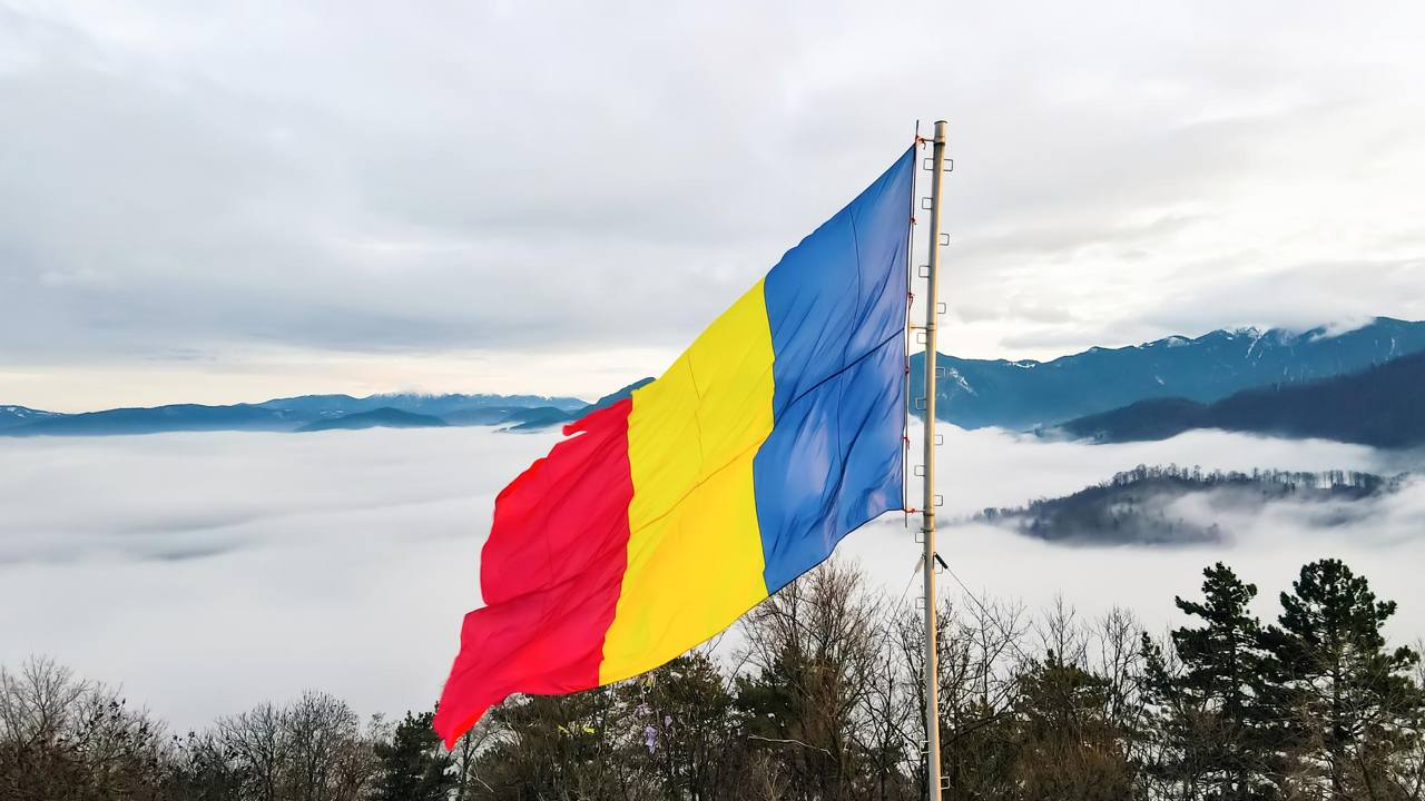 Переезд в Европу с паспортом Румынии: что он даёт и как переехать легально