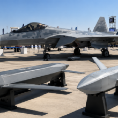 Семейство боеприпасов С-71 «Монохром» и «Ковёр» для истребителя Су-57 впервые представили на международном авиасалоне в Египте после боевых испытаний